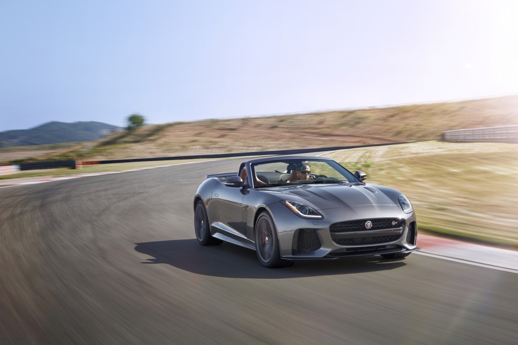 Jag_FTYPE_SVR_Convertible_Track_170216_25_126624