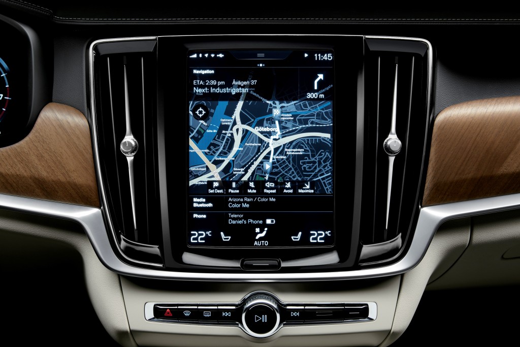 170102_Interior_centre_display_and_air_blades_Volvo_S90