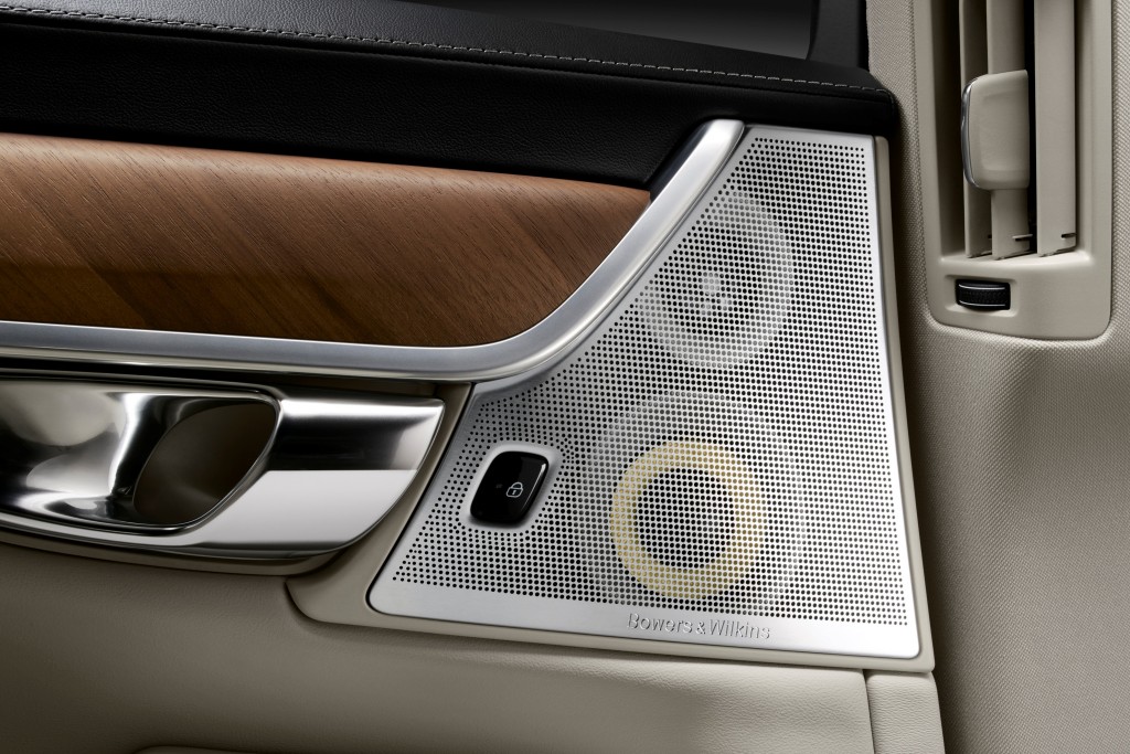 170135_Interior_Bowers_and_Wilkins_Rear_Door_Speakers_Volvo_S90_1
