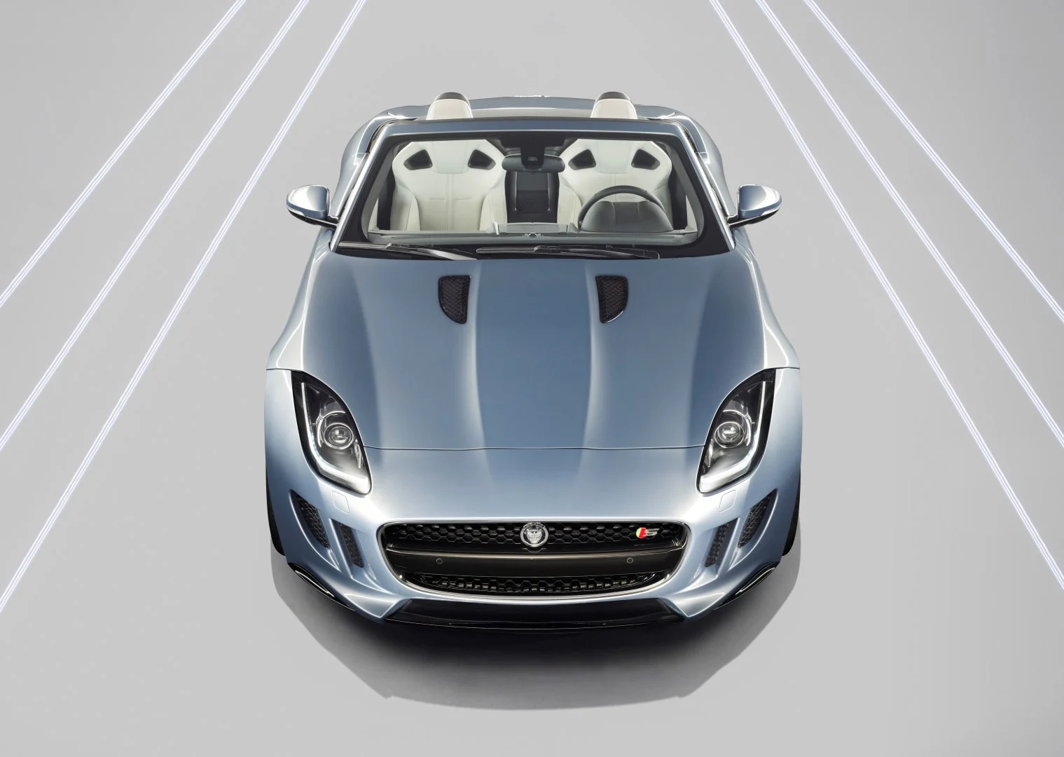 F-TYPE SA PREDSTAVÍ NA AUTOSALÓNE V PARÍŽI