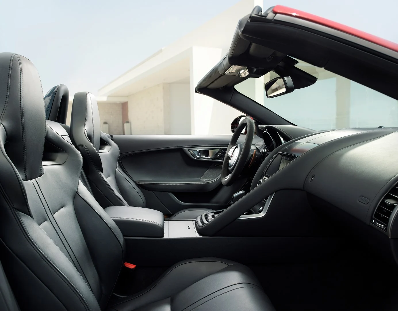 F-TYPE SA PREDSTAVÍ NA AUTOSALÓNE V PARÍŽI