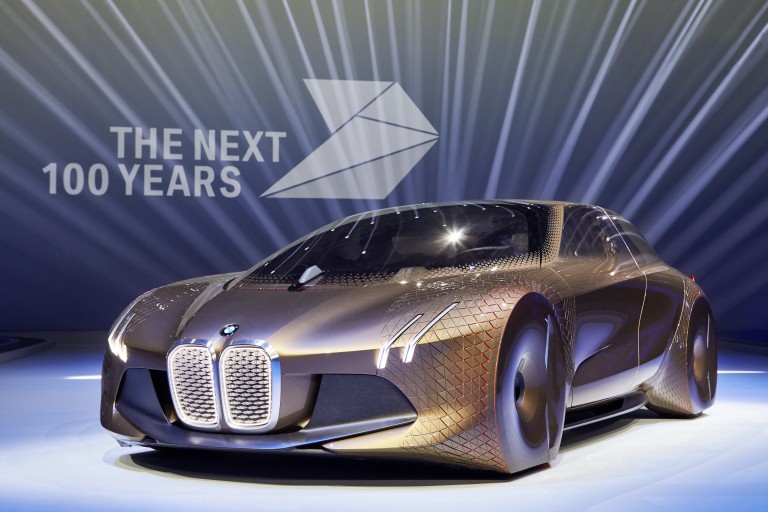 BMW VISION NEXT 100: BMW Group predstavuje svoju víziu vozidla budúcnosti.