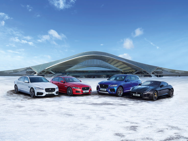 Jaguar AWD pripravený na všetko