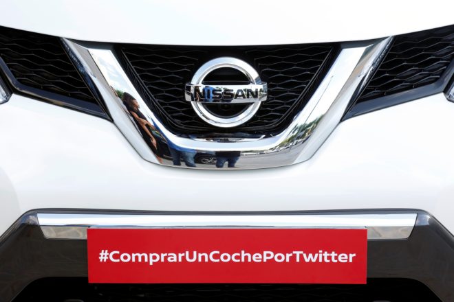 Úspech vďaka tweetom: Nissan je prvou európskou automobilkou, ktorá predala vozidlo cez Twitter