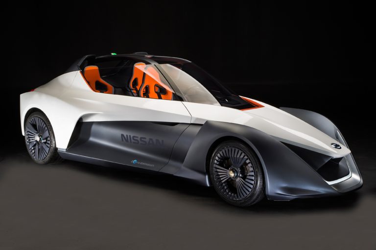 Nissan BladeGlider uvádza do života vrcholnú formu Inteligentnej mobility