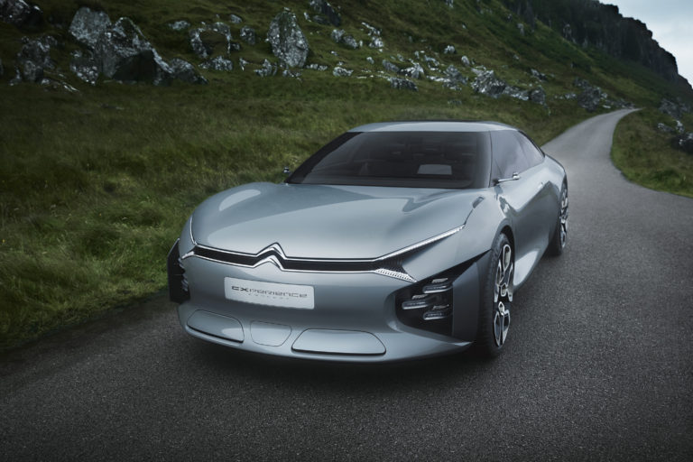 CXPERIENCE CONCEPT: VÝNIMOČNÝ ZÁŽITOK Z KOMFORTU A DIZAJNU ZNAČKY CITROËN