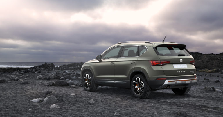 SEAT v Paríži predstavuje svoju produktovú ofenzívu 2017 a ukazuje technologicky inovatívny stánok