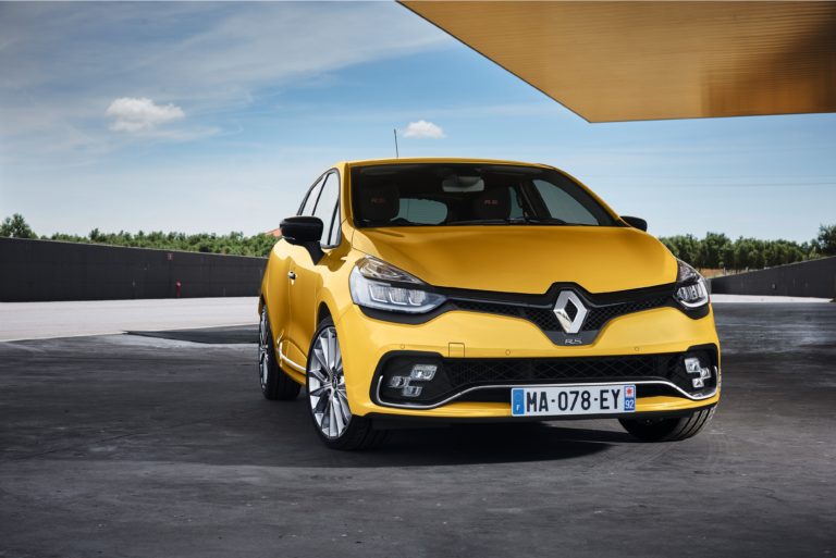 Nové CLIO R.S. a nové CLIO GT LINE prinášajú radosť z jazdy a štýl modelov od divízie Renault Sport