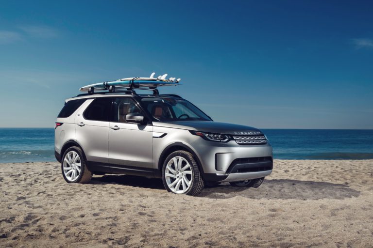 ÚPLNE NOVÝ LAND ROVER DISCOVERY