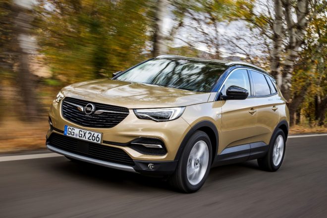 Silné auto, výkonný motor: Nový Opel Grandland X je teraz k dispozícii so špičkovým naftovým motorom a novou verziou vybavenia premium
