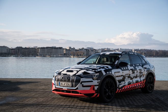 Prototyp Audi e-tron: Výhled na první model značky s čistě elektrickým pohonem