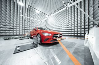 Wichtiger Schritt bei der Digitalisierung der Automobilindustrie: Neues Prüfgebäude für EMV und Antennensysteme eröffnetImportant step in the digitisation of the automotive industry: New testing facility for EMC and antenna systems inaugurated 1 Wichtiger Schritt bei der Digitalisierung der Automobilindustrie: Neues Prüfgebäude für EMV und Antennensysteme eröffnetImportant step in the digitisation of the automotive industry: New testing facility for EMC and antenna systems inaugurated