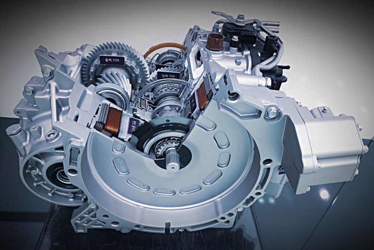 Spoločnosť KIA Motors predstavuje svetovú novinku – aktívne ovládanie radenia prevodovky pre hybridy, ktoré znižuje spotrebu paliva a zvyšuje radosť z jazdy