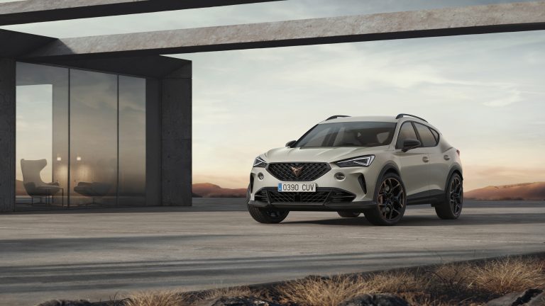 CUPRA-Formentor-VZ5_01_