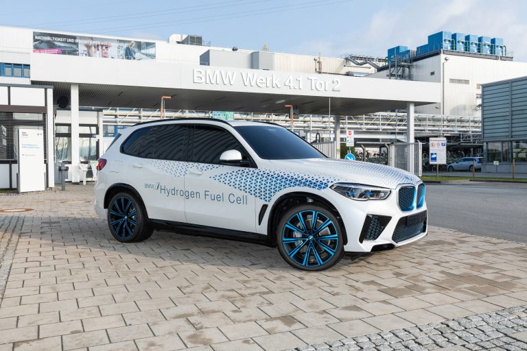 Urýchľovanie inovácií vodíkovej technológie a trvalo udržateľnej mobility zajtrajška bez emisií CO2.