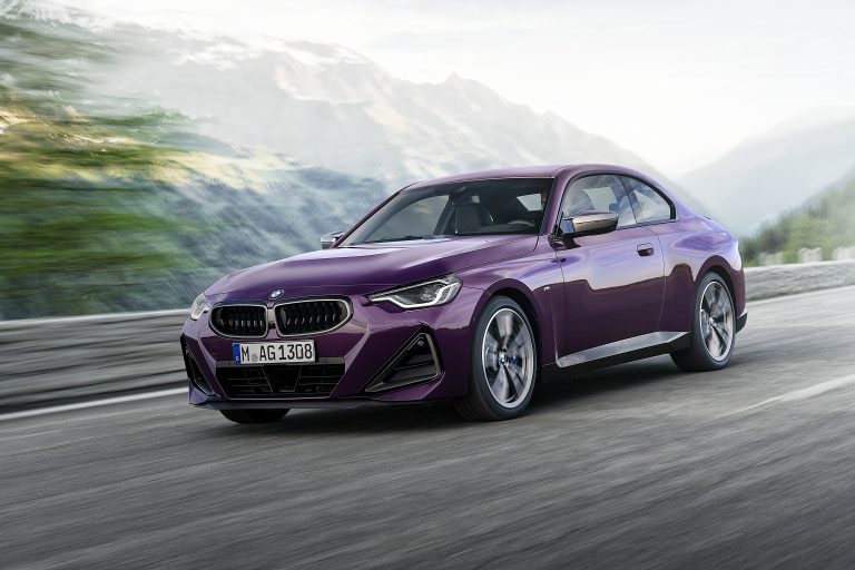 P90428486_highRes_the-all-new-bmw-m240