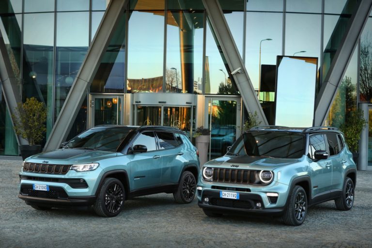1642734700-2022.jeep.renegade.compass.e.hybrid.7