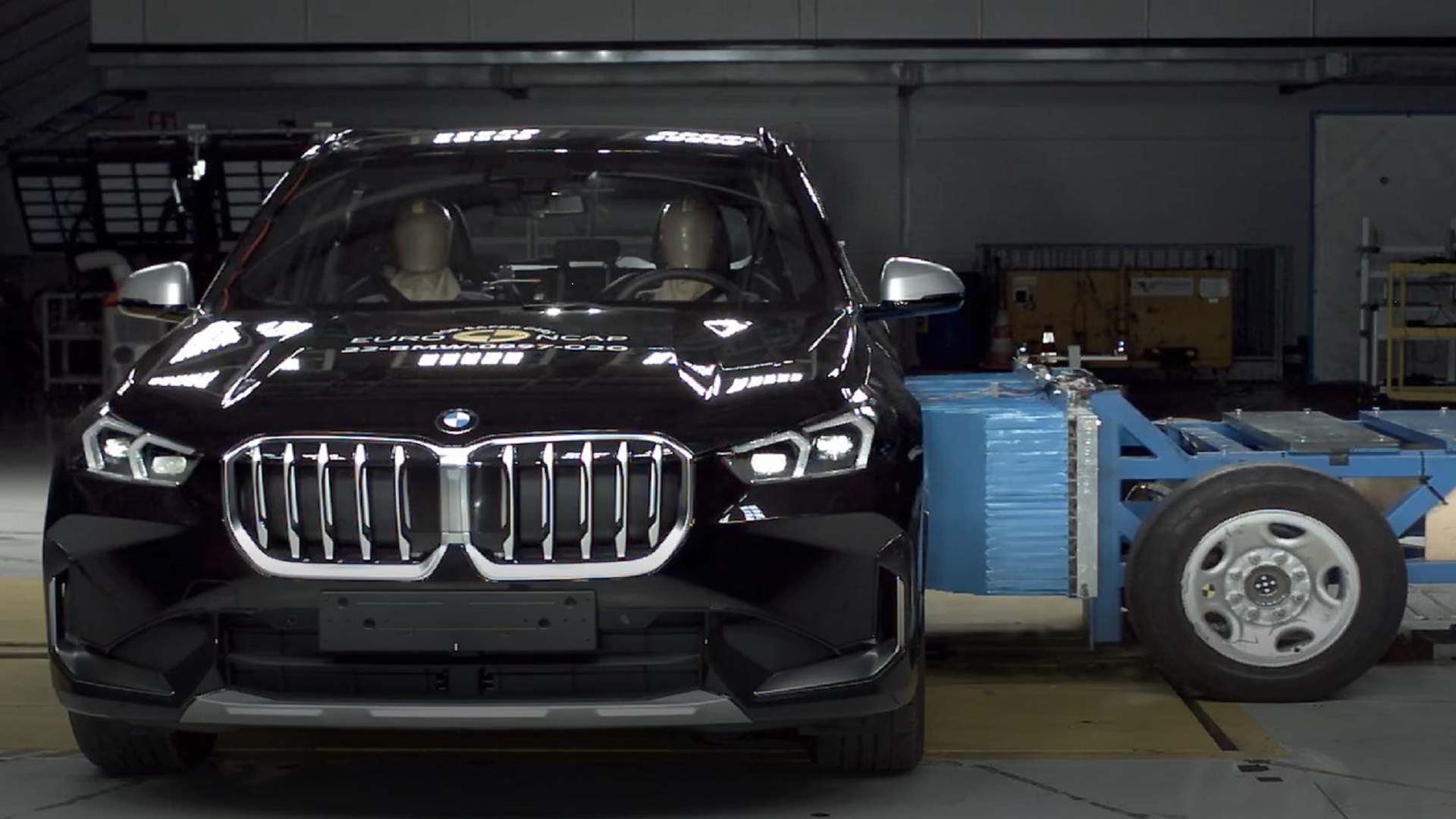 Testy bezpečnosti Euro NCAP: Nové modely BMW X1 a BMW radu 2 Active Tourer získali najvyššie 5-hviezdičkové hodnotenie