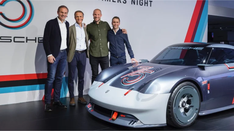 Sedemdesiatpäť rokov športových áut Porsche: Porsche oslavuje svoj príbeh úspechu 2 Sedemdesiatpäť rokov športových áut Porsche: Porsche oslavuje svoj príbeh úspechu