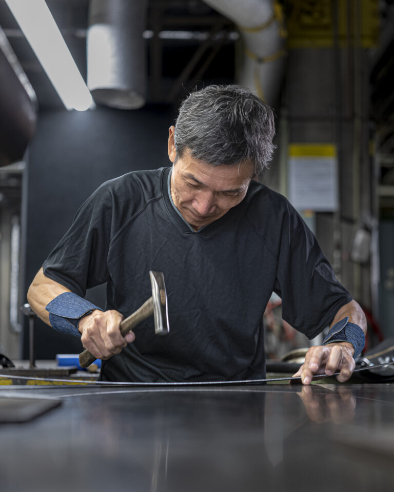 Yutaka Kawano: majster kovu, ktorý ovplyvňuje dizajn vozidiel Mazda