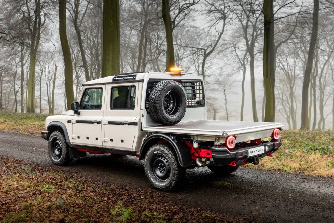 INEOS AUTOMOTIVE UVÁDZA GRENADIER QUARTERMASTER CHASSIS CAB