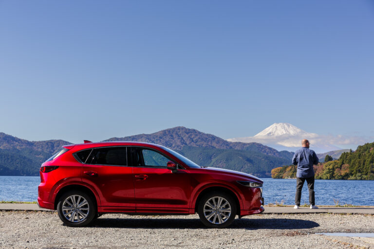 Mazda CX-5 na ceste do Hakone: z tokijských ulíc až pod Fudži