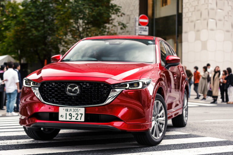 Mazda CX-5 na ceste do Hakone: z tokijských ulíc až pod Fudži