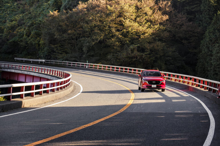 Mazda CX-5 na ceste do Hakone: z tokijských ulíc až pod Fudži