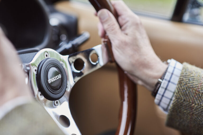 Mazda MX-5 oslavuje 35 rokov. Dvojmiestny roadster spája ľahkosť s komunitou fanúšikov