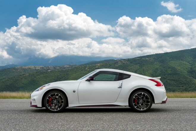 Spoločnosť Nissan s kompletne modernizovaným modelom 370Z NISMO prebúdza vášne