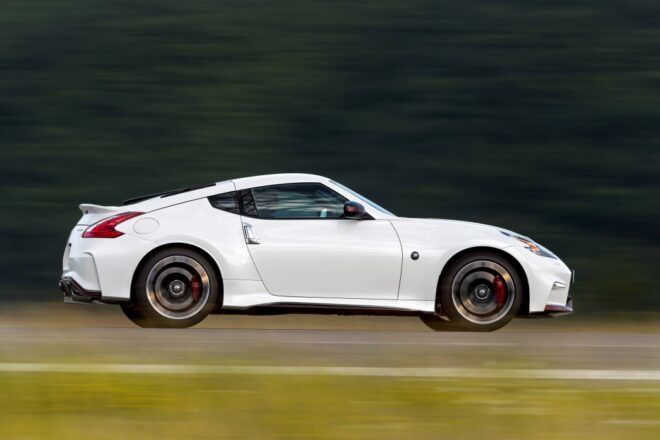 Spoločnosť Nissan s kompletne modernizovaným modelom 370Z NISMO prebúdza vášne