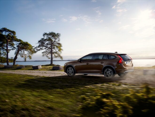 Spoločnosť Volvo Cars predstavuje nový model V60 Cross Country