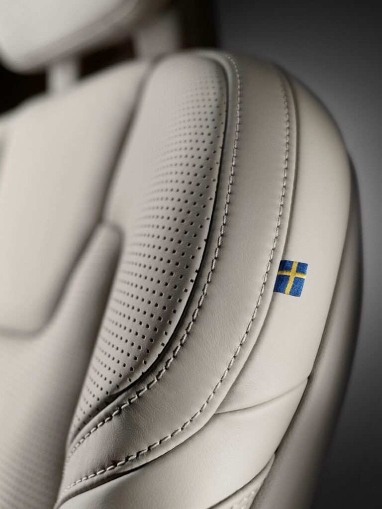 170089_Close_up_Volvo_S90_seat_Made_by_Sweden.jpg