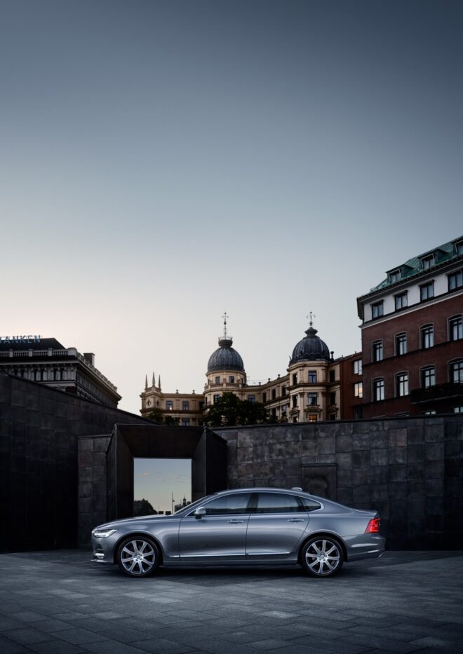 170195_Location_Profile_Volvo_S90_Osmium_Grey.jpg