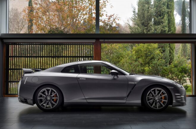 Nissan GT-R 2013