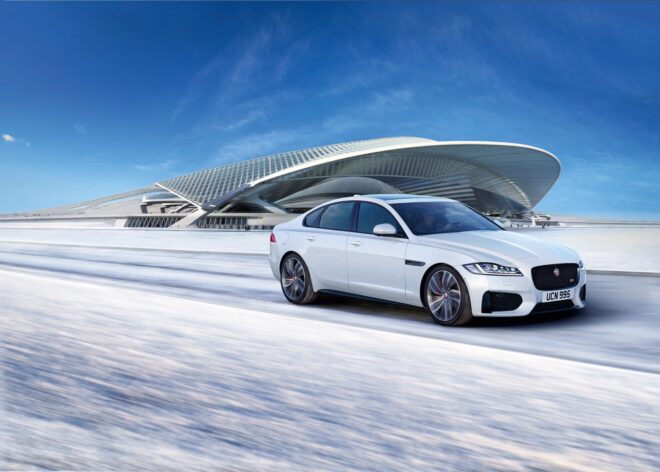 Jaguar AWD pripravený na všetko