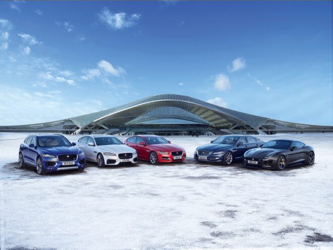 Jaguar AWD pripravený na všetko