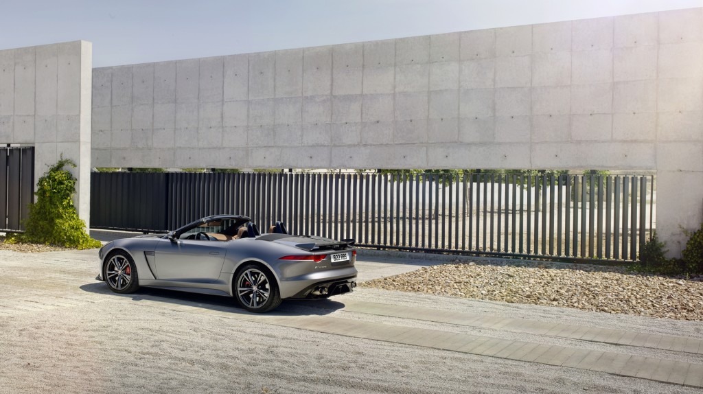 Jag_FTYPE_SVR_Convertible_Location_170216_21_126614.jpg