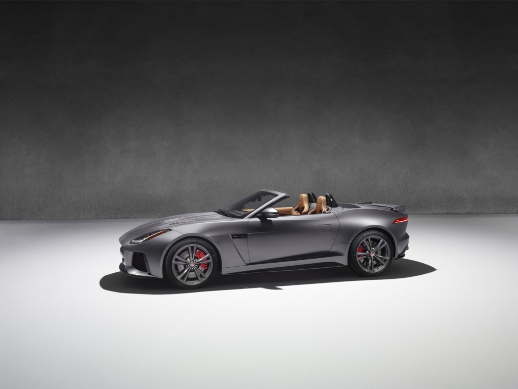 Jag_FTYPE_SVR_Convertible_Studio_170216_52_126611.jpg