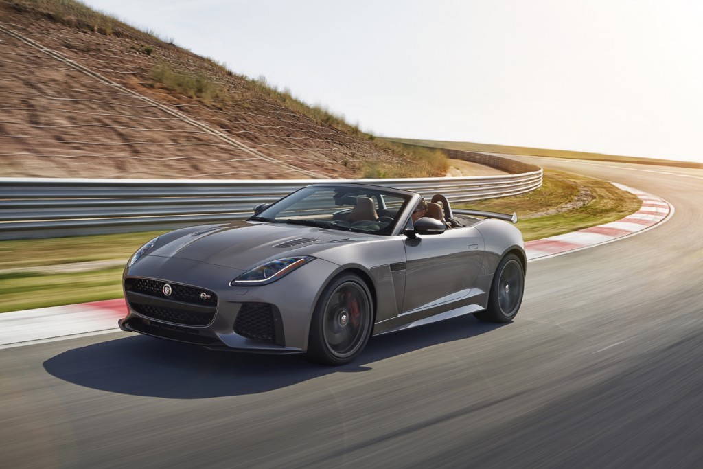 Jag_FTYPE_SVR_Convertible_Track_170216_27_126625.jpg