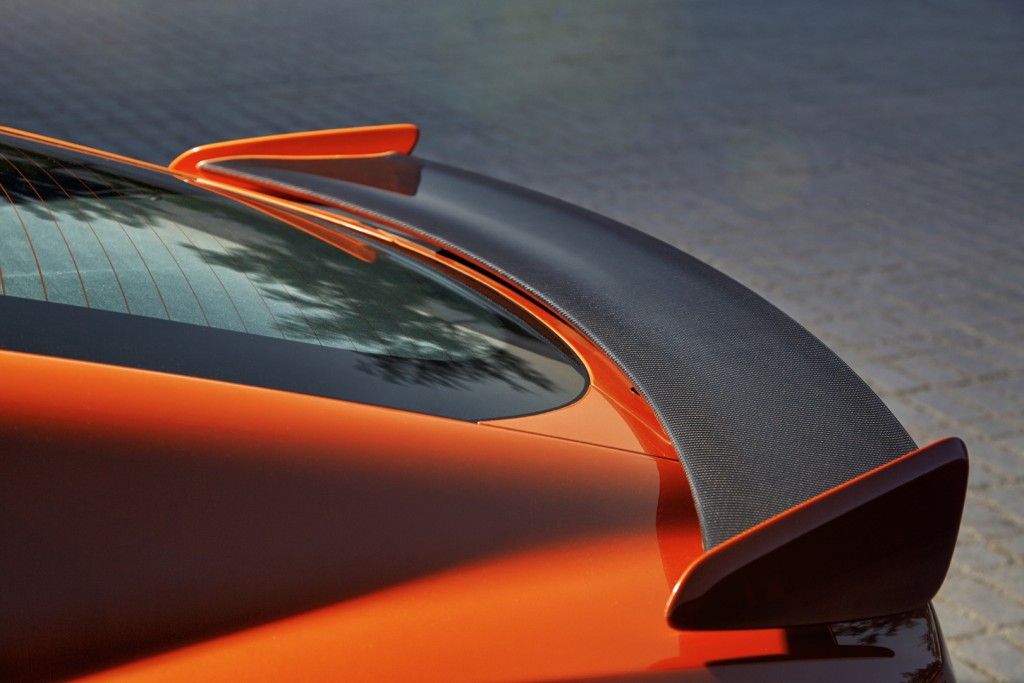 Jag_FTYPE_SVR_Coupe_Detail_170216_17_126526.jpg