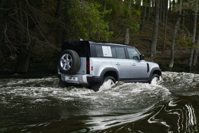 Predstavujeme nový LAND ROVER DEFENDER