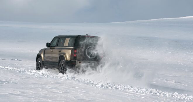 Predstavujeme nový LAND ROVER DEFENDER