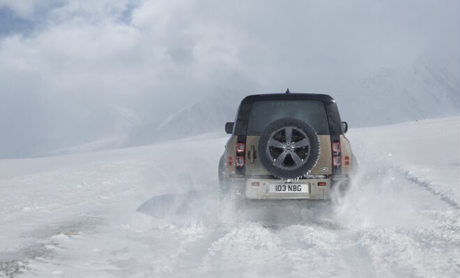 Predstavujeme nový LAND ROVER DEFENDER