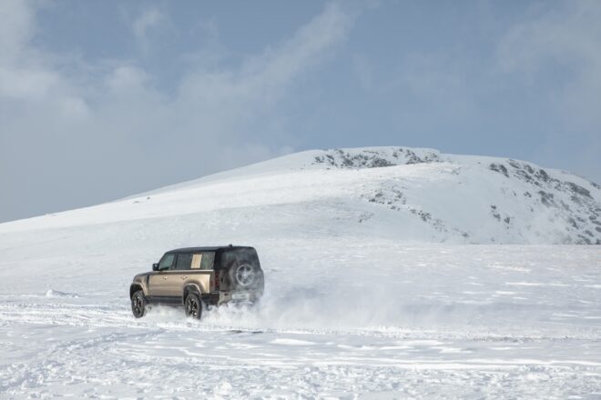 Predstavujeme nový LAND ROVER DEFENDER