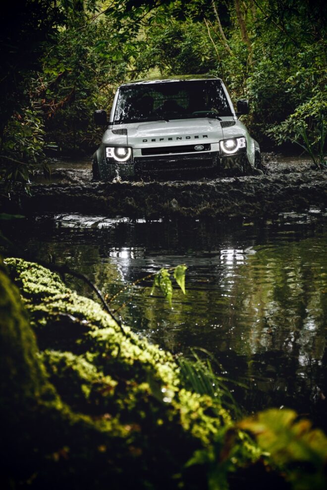 Predstavujeme nový LAND ROVER DEFENDER