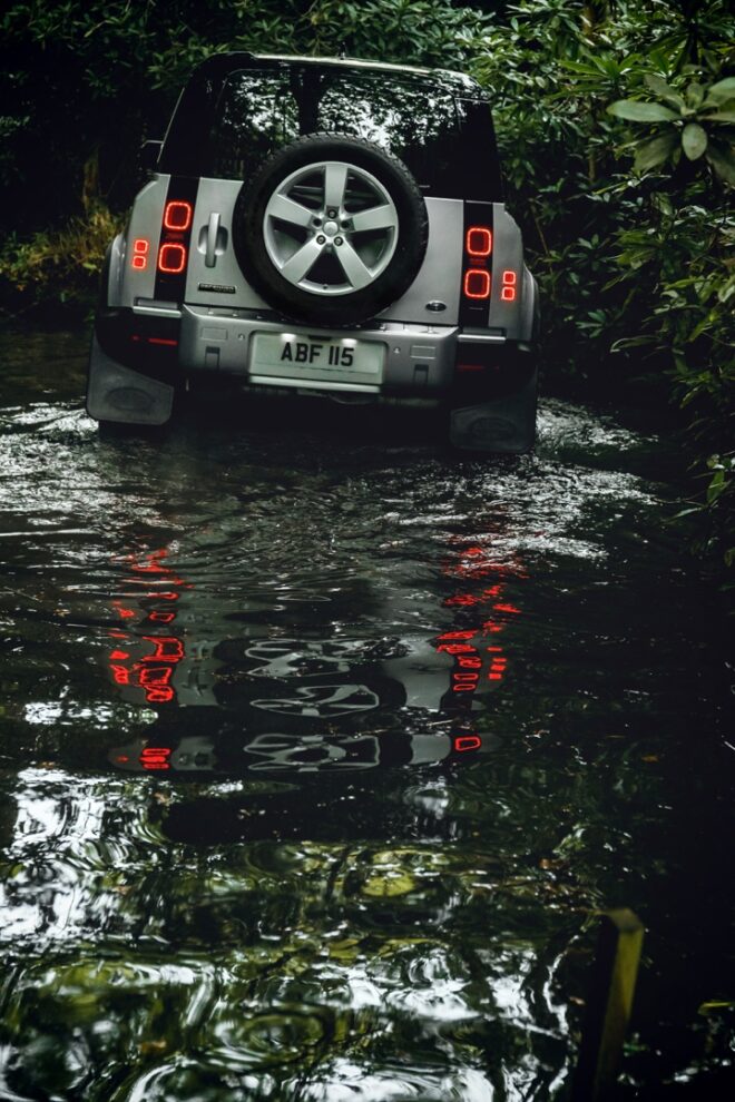 Predstavujeme nový LAND ROVER DEFENDER