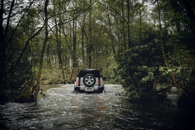 Predstavujeme nový LAND ROVER DEFENDER
