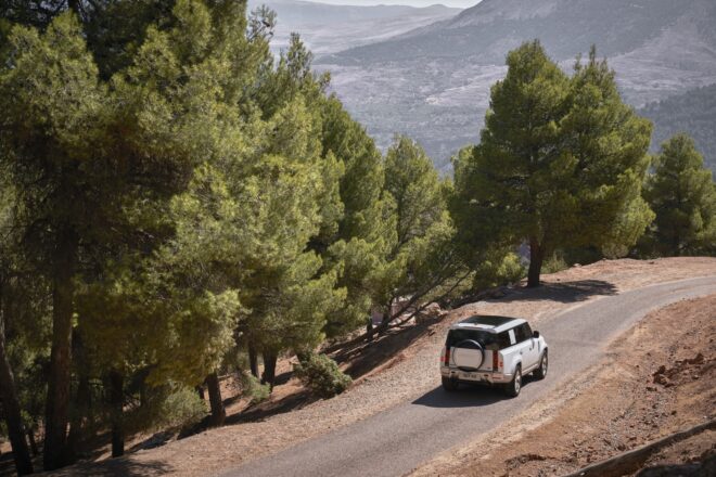 Nový Land Rover Defender 130