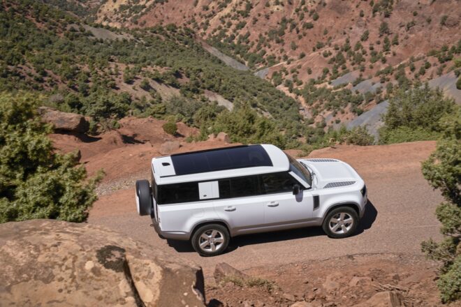 Nový Land Rover Defender 130
